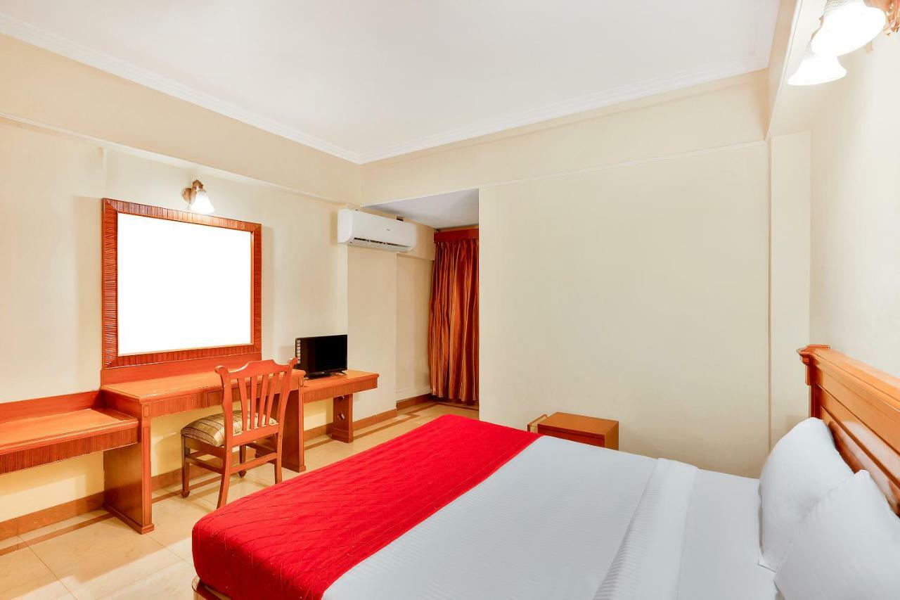 Oyo 10534 Hotel Kanishka バンガロール エクステリア 写真