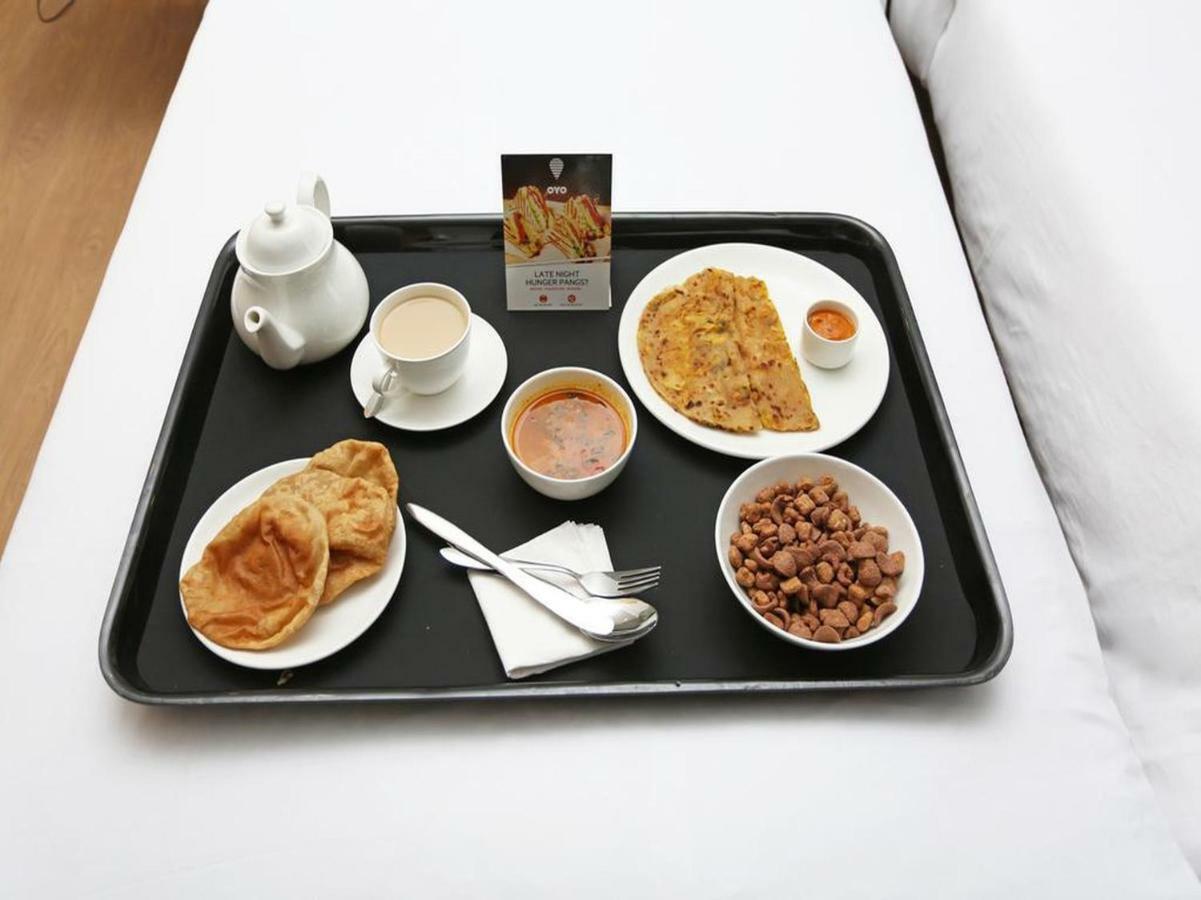 Oyo 10534 Hotel Kanishka バンガロール エクステリア 写真