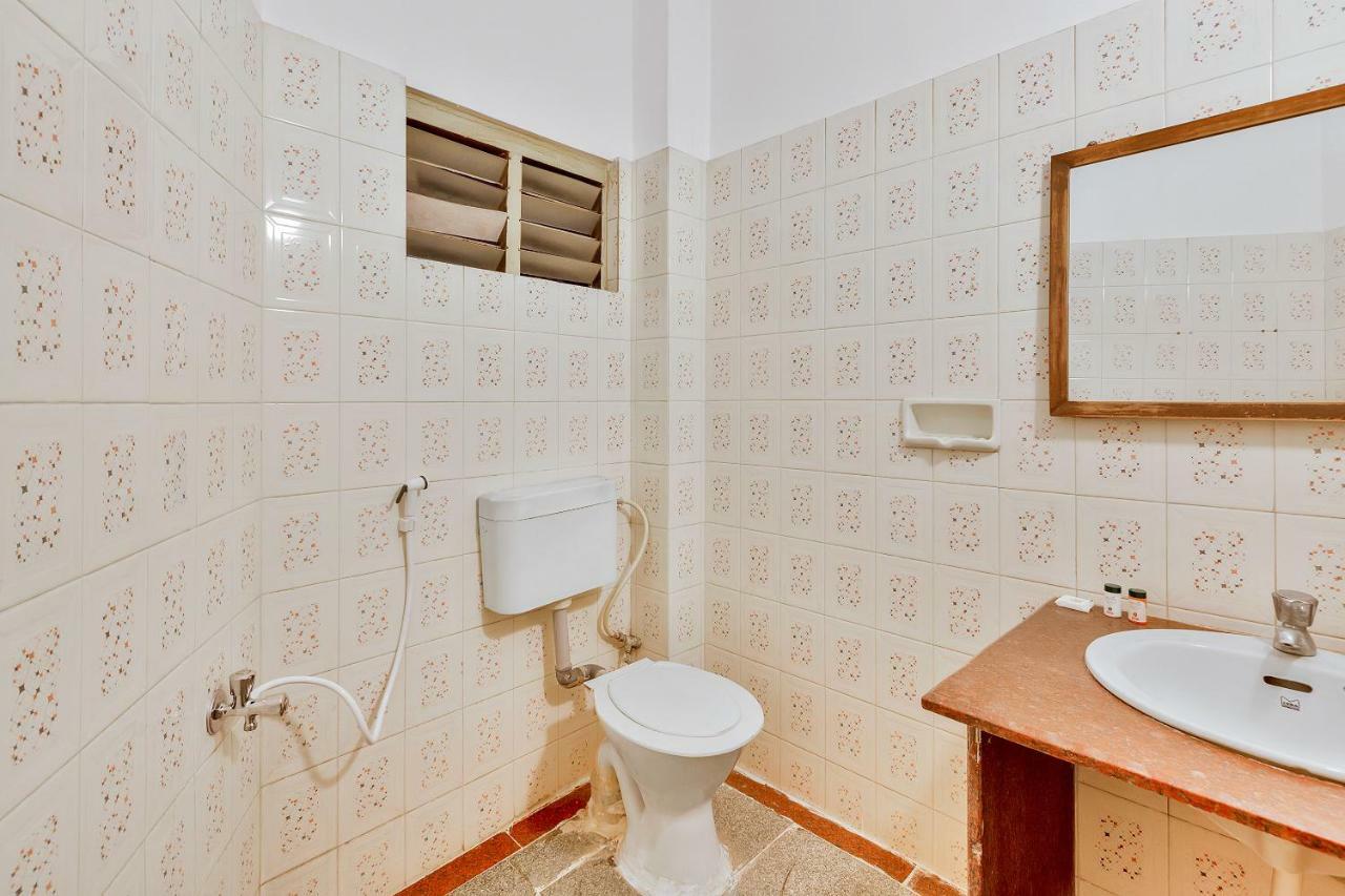 Oyo 10534 Hotel Kanishka バンガロール エクステリア 写真