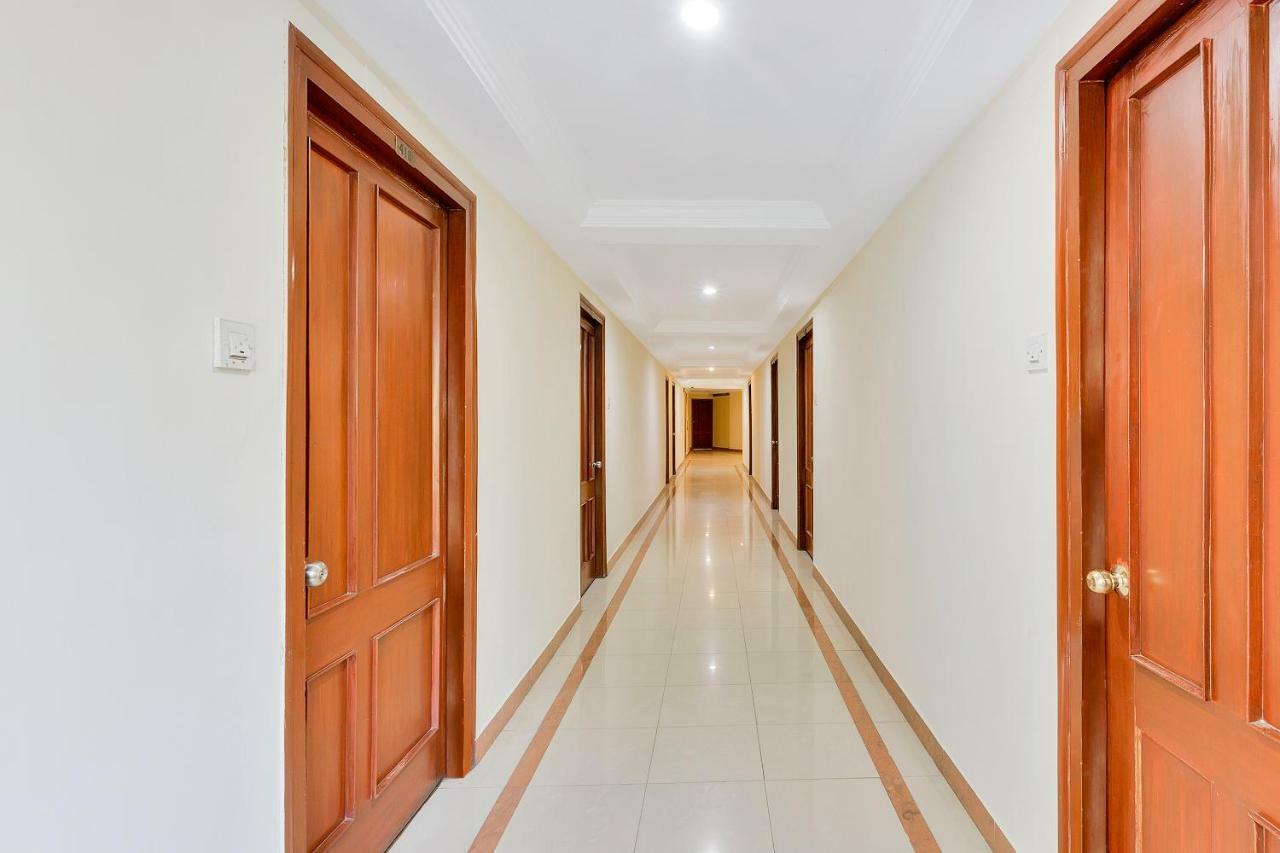 Oyo 10534 Hotel Kanishka バンガロール エクステリア 写真